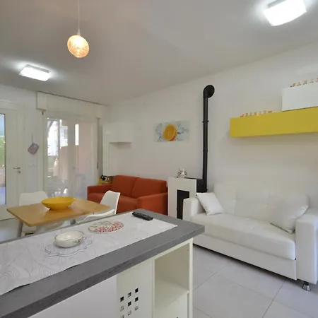 公寓 Villaggio Montecarlo *