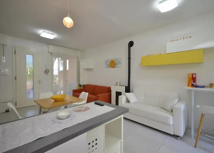 Apartment Villaggio Montecarlo *