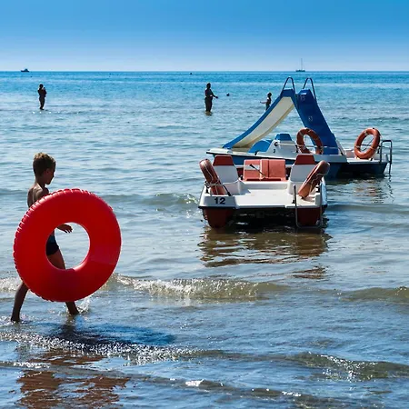 Villaggio Montecarlo 公寓 *