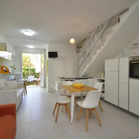 Villaggio Montecarlo * 비비오네